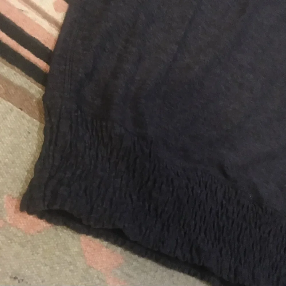Lululemon size 8 women’s Grey hood long sleeve pullover thumb holes smocked